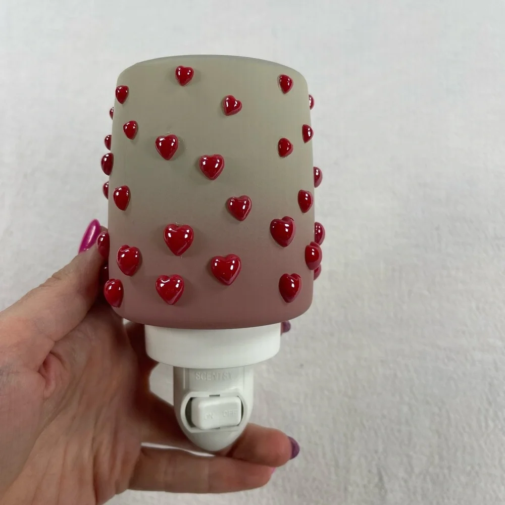 Scentsy Soaring Hearts Mini Warmer - Peach Pink